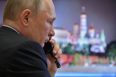 МИД сообщил о подготовке разговора между Путиным и Байденом