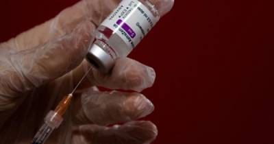 Регулятор ЕС рекомендовал продолжать вакцинацию препаратом AstraZeneca