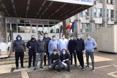 Украинские моряки с затонувшего у Румынии судна вернулись домой, - посольство
