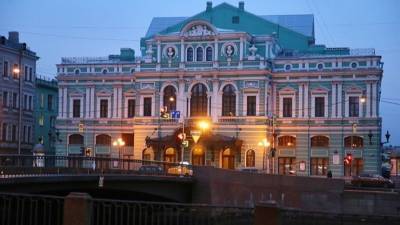 Кровля протекла, подвалы затопило: БДТ в Петербурге закрывается на ремонт