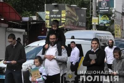 Хасидов пропустят в Украину для празднования Рош ха-Шана со справками о вакцинации