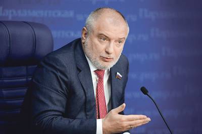 Никто не освобождает чиновников от ответственности за коррупцию, заявил Клишас