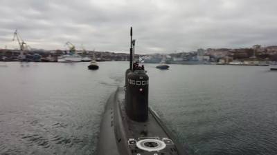 Экипаж субмарины "Колпино" исполнил песню в честь Дня моряка-подводника