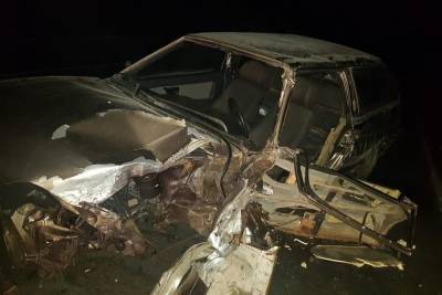 Пьяный водитель влетел в грузовик на трассе под Саратовом, пострадали люди