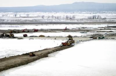 В Хабаровском крае не могут завершить строительство дамбы из-за отсутствия подрядчиков