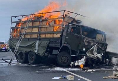 В Хмельницкой области столкнулись военный грузовик и легковушка, двое погибших (фото)