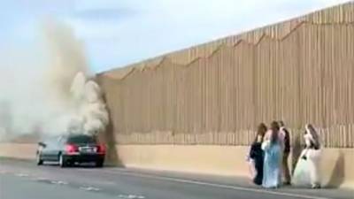 Лимузин с невестой и гостями загорелся по пути на свадьбу в Лас-Вегасе
