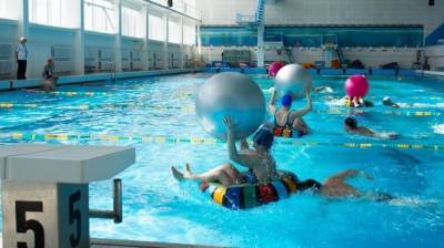В Татарстане дети попали в больницу после отравления хлором в бассейне
