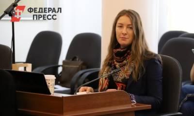 Приморские коммунисты наказали депутата, задержанную на форуме Ходорковского