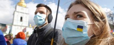 На Украине за сутки COVID-19 выявили у 15 850 человек
