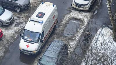 В Москве школьница попала в больницу после съеденной конфеты