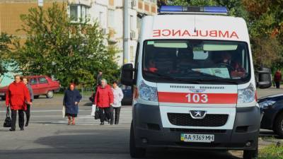Тысячи украинцев планируют привиться вакциной «Спутник V» на территории РФ