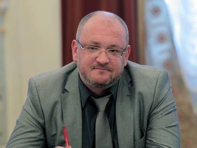 СМИ: Петербургский депутат Резник числится причастным к хранению наркотиков