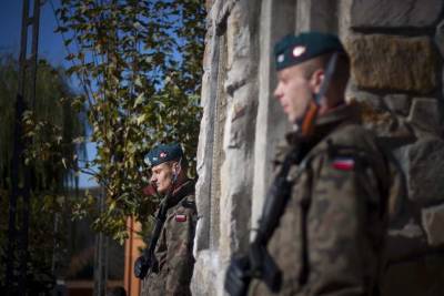Военнослужащие польской армии продемонстрировали готовность "оторвать" от Украины часть территории