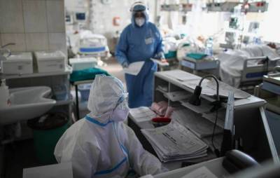 В России за сутки выявили 9 699 новых случаев заражения коронавирусом