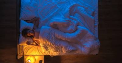 Уснуть за 10 секунд: 5 лайфхаков, которые помогут быстро погрузиться в сон