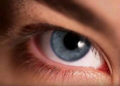 Ученые разработали способ диагностики болезни Альцгеймера на ранней стадии по глазам