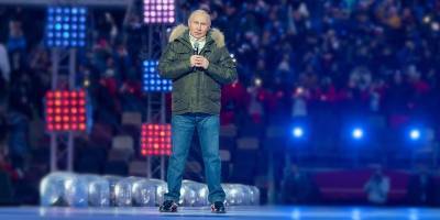 Путина высмеяли за выступление на сцене Лужников перед Стасом Михайловым - ТЕЛЕГРАФ