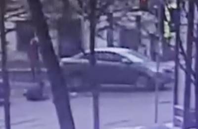 Видео: автомобиль вице-губернатора сбил 11-летнего ребенка на «зебре» в Петербурге