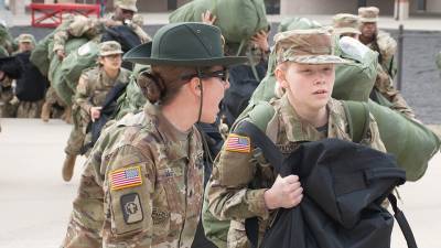 Американцы объяснили важную роль женщин в армии