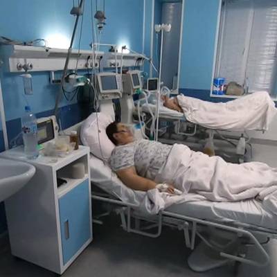 Суточный прирост заболевших ковидом в России составил 9 тыс 699 случаев