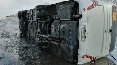 Три автобуса с пассажирами столкнулись в Великом Новгороде