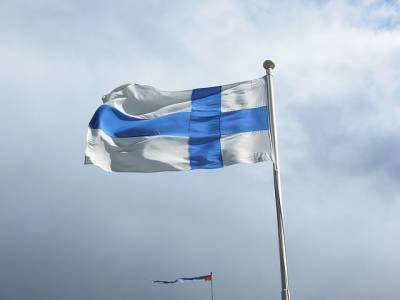 Финляндия вводит на границе обязательный медицинский контроль