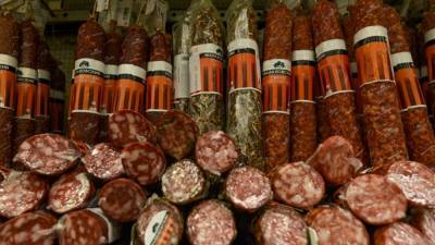 Зарубежные эксперты признали высокое качество российской сырокопченой колбасы