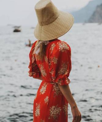 Red spring: платье с цветочным принтом Ulyana Sergeenko