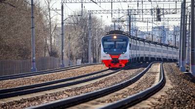 Электрички на станции Очаково-1 начнут останавливаться у временных деревянных платформ