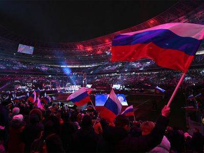 Яшин потребовал от СК наказать организаторов концерта "Крымская весна", на котором выступал Путин