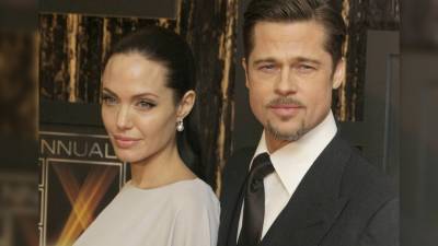 Новый удар: почему Анджелина Джоли снова обвиняет Брэда Питта в домашнем насилии