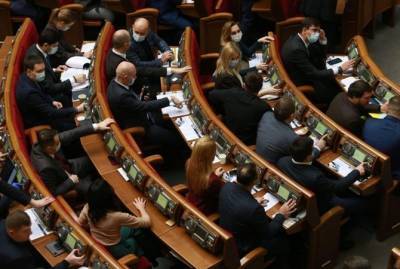 Рада намерена защитить украинцев, у которых есть долги по кредитам в иностранной валюте