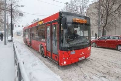 Пассажирка получила перелом позвоночника в казанском автобусе