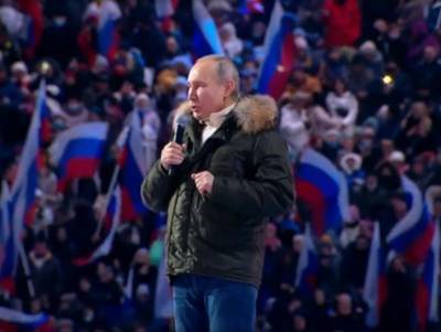 Яшин потребовал наказать Собянина за концерт c Путиным "Крымская весна"