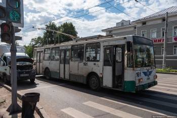 Кто в Вологде живет, тот в цирке не смеется: общественный транспорт провоцирует рост ковида