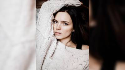 Актриса Наталья Земцова показала провокационные фото и передала привет Дзюбе