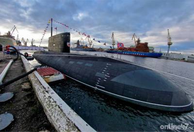 В Волхове с профессиональным праздником поздравили моряков-подводников