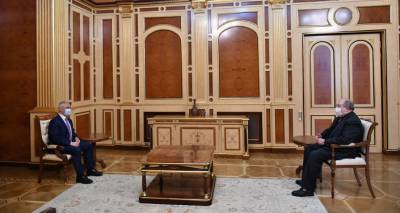 Президент Армении обсудил внутриполитическую ситуацию с представителем "Третьей силы"
