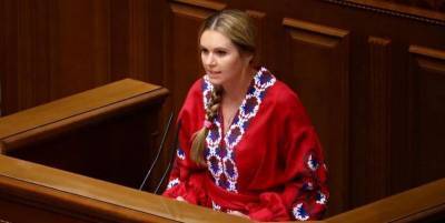 Народный депутат Анна Скороход в третий раз заболела ковидом и записала видеообращение - ТЕЛЕГРАФ