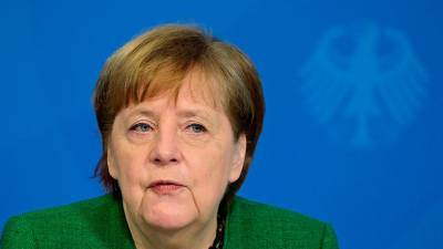 Меркель не исключила, что Германия может закупить «Спутник V»