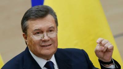 Украина ввела санкции против Януковича, Аксёнова и Поклонской