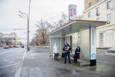 Пять автобусных остановок в Москве изменят режим работы с 20, 25 и 27 марта