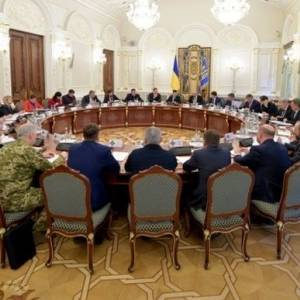 СНБО ввел санкции в отношении Януковича, Азарова и Пшонки