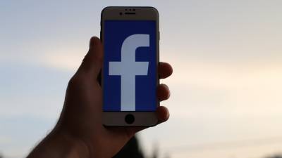 Пользователи Instagram, WhatsApp и Facebook пожаловались на сбои в работе приложений