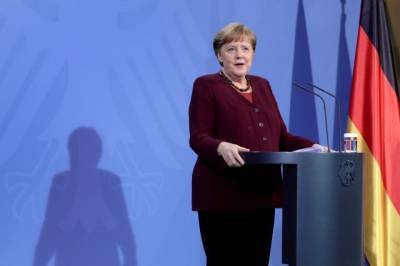 Меркель допустила закупку вакцины «Спутник V» для Германии