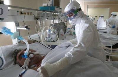 До тысячи смертей в день: эксперты бьют тревогу из-за ситуации в "ковидных" больницах