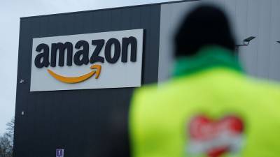 Amazon обвинили в расовой дискриминации