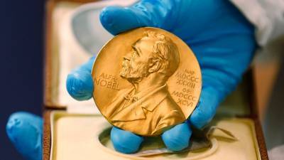 На Нобелевскую премию мира претендуют более 300 кандидатов