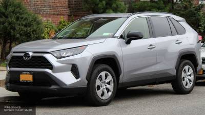 Toyota обещает россиянам выгодную покупку RAV4 и Land Cruiser Prado